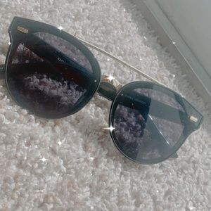 Chic Forever 21 Sunglass